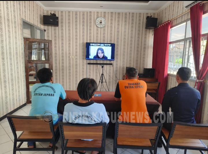 Wujudkan Pembinaan Humanis, Rutan Jepara Fasilitasi Kebaktian Daring bagi Warga Binaan Kristen