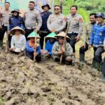 SAT LANTAS POLRES KUNINGAN BERSAMA KELOMPOK TANI DESA CIBULAN OLAH LAHAN UNTUK PROGRAM KETAHANAN PANGAN 2026