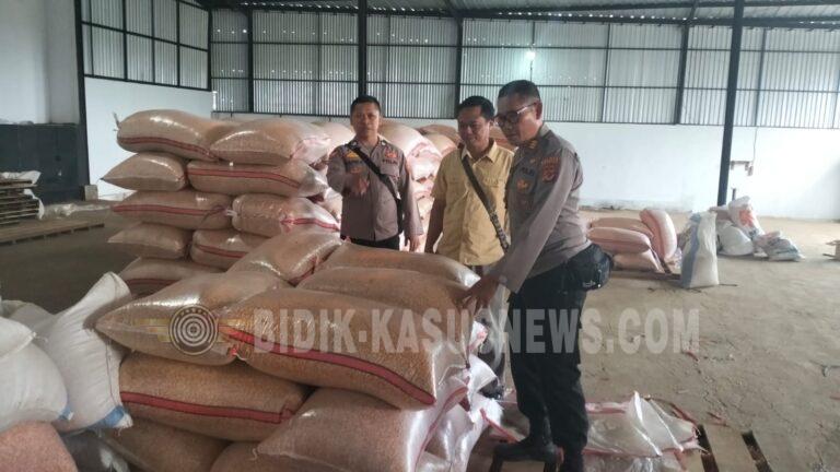 POLRES KUNINGAN KOMITMEN HARIAN: TURUN BERTANI & KAWAL PANEN HINGGA KE PABRIK DEMI SWASEMBADA PANGAN