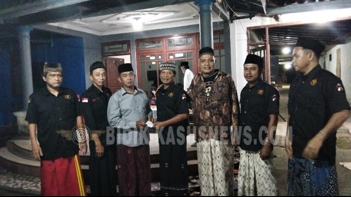 Squad Nusantara PAC Pakis Aji Gelar Takziah di Rumah Duka Orang Tua Anggota