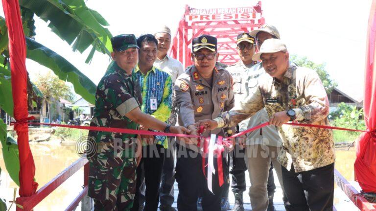Sambut Hari Bhayangkara ke-80, Polres HSU Resmikan Jembatan Merah Putih Presisi dan Salurkan 200 Paket Bansos