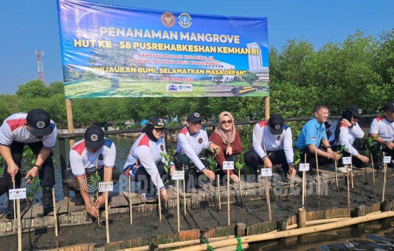 Sambut HUT ke-58 Pusrehabkeshan Kemhan, Bakti Sosial Wujud Kepedulian kepada Masyarakat Pesisir
