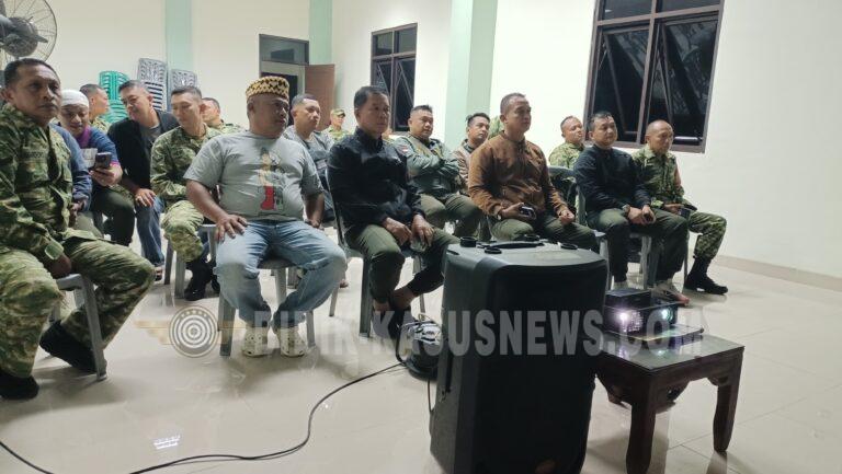 Babinsa Kodim 0410/KBL Gelar Nobar Gembira, Eratkan Silaturahmi dengan Warga di Aula Makodim