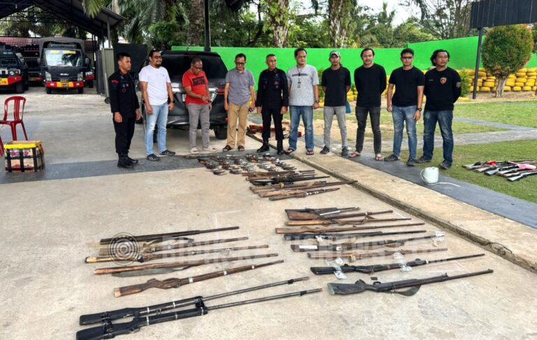 Personel Detasemen Gegana Satbrimob Polda Sumsel Terima Hasil Operasi Senpi Musi 2026 untuk Dimusnahkan