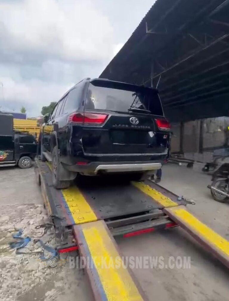 KPK Sita Toyota Land Cruiser LC 300 dalam Kasus Dugaan Suap Jabatan di Kuansing