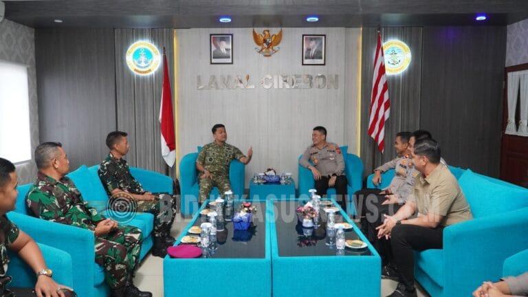 Jalin Kebersamaan Kapolres Cirebon Kota Dan Dan Lanal Cirebon Perkokoh Fondasi Soliditas TNI-Polri