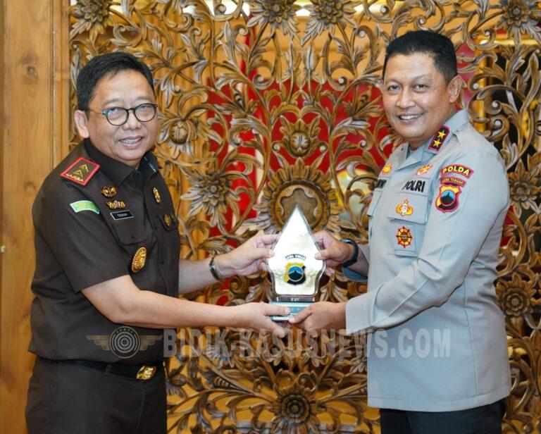 Kajati dan Kapolda Jawa Tengah Perkuat Sinergi, Komitmen Wujudkan Penegakan Hukum yang Profesional dan Berkeadilan