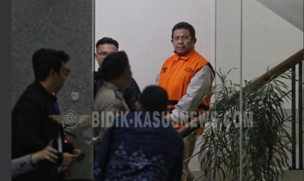 KPK Umumkan Tiga Tersangka Kasus Korupsi Lombok Barat, Bupati LAZ Langsung Ditahan
