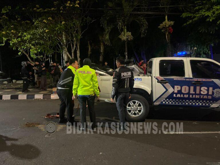 Tabrak Truk di Depan Pendopo Kuningan Pengendara Motor NMAX Alami Luka Parah