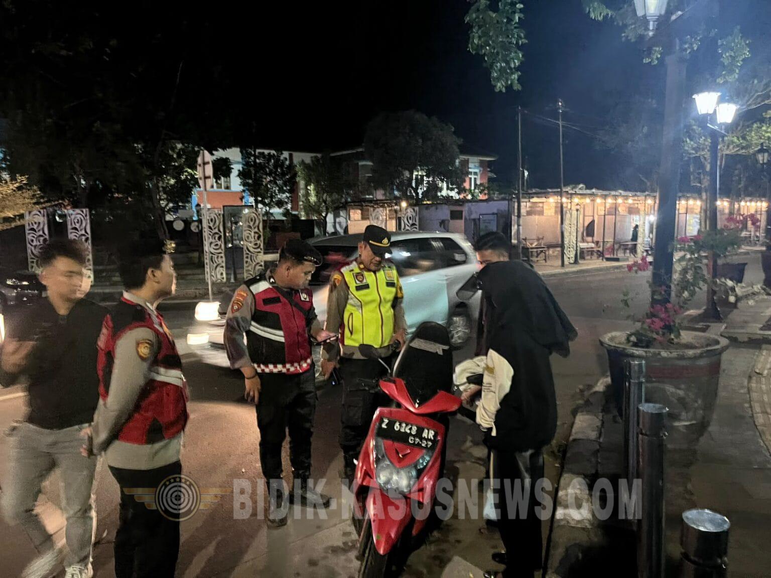 Cegah Geng Motor dan Kejahatan Jalanan, Polres Majalengka Gelar Patroli Cipta Kondisi Malam Hari di Pusat Keramaian Kota