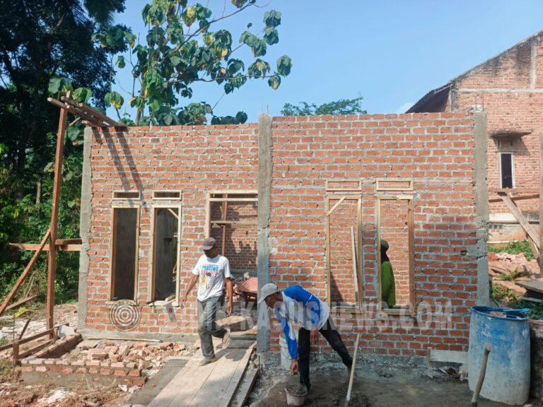 TMMD KE-129 KODIM 0410/KBL BANGUN FASILITAS MCK DAN SUMUR BOR MUSHOLA NURUZZAMAN PINANG JAYA