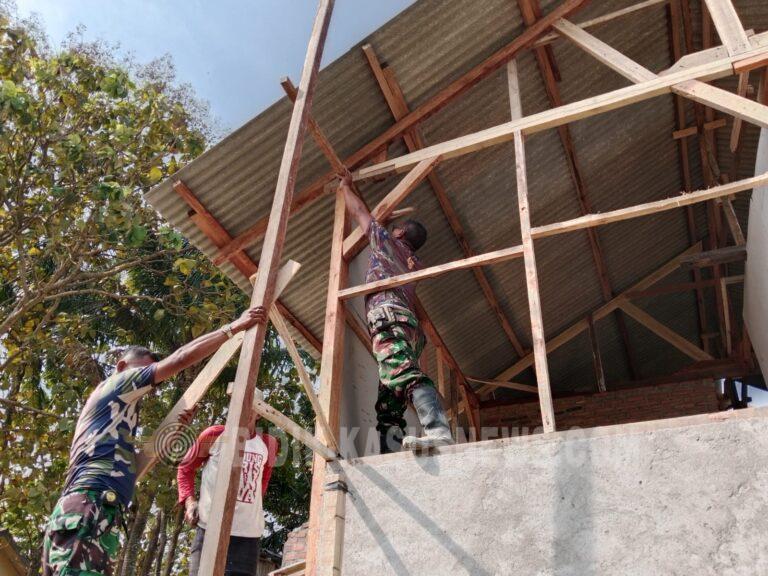 WUJUDKAN IMPIAN HUNIAN LAYAK, DANSATGAS TMMD BEDAH RUMAH IBU NUR HAYATI DI BUKIT PINANG JAYA