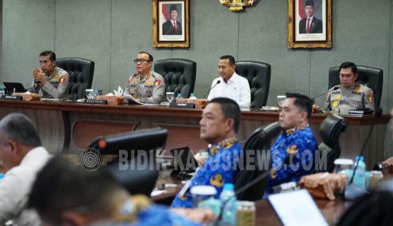 Polri Siagakan Puluhan Ribu Personel dan Perkuat Sarana Operasional Hadapi Ancaman Karhutla 2026