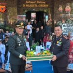 Dandim 0620/Kab. Cirebon Hadiri HUT ke-80 Polri, Berikan Kejutan Spesial untuk Kapolresta Cirebon