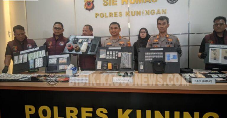 Polres Kuningan Gempur Peredaran Narkoba: 12 Tersangka Diringkus, Ratusan Juta Rupiah Barang Bukti Disita