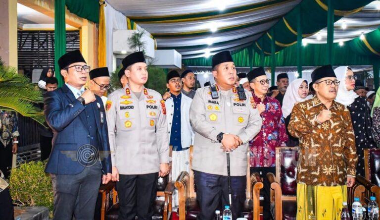 Kapolda Jabar Hadiri Haul Pondok Buntet, Ajak Ulama dan Polri Bersinergi Jaga Kondusivitas Jawa Barat