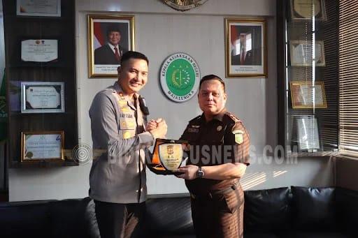 Perkuat Sinergi Penegakan Hukum, Kapolres Majalengka Laksanakan Kunjungan Silaturahmi ke Kejaksaan Negeri Majalengka