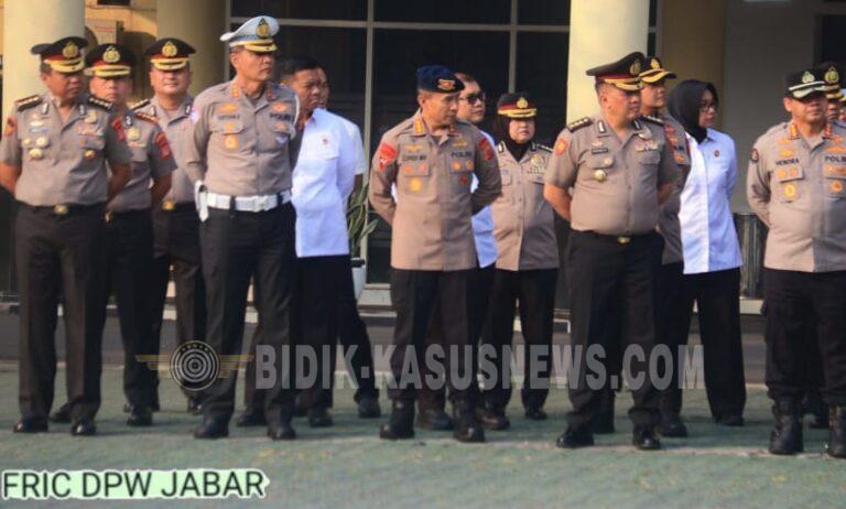 Dansat Brimob Ikuti Apel Gabungan Polda Jabar : Perkuat Disiplin & Kesiapan Personel Layani Masyarakat
