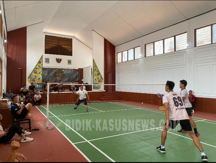 Raket Beradu, Solidaritas Bersatu: Rutan Kelas IIB Jepara Meriahkan HUT RI Ke-81
