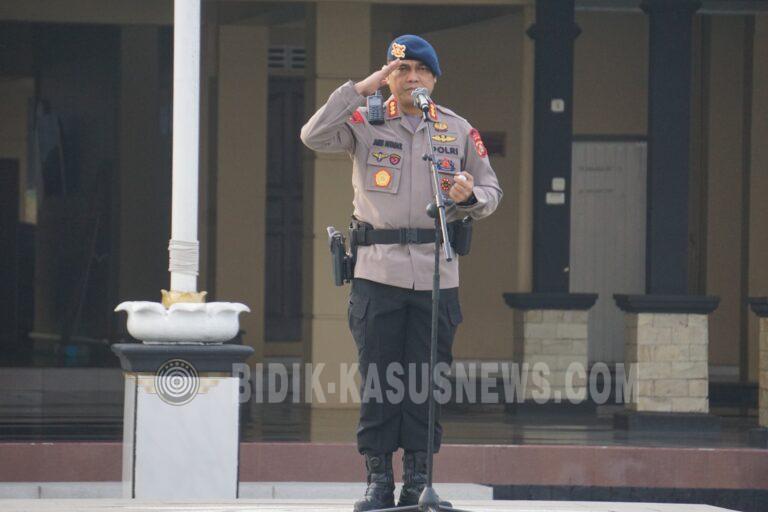DANSAT BRIMOB POLDA SUMSEL PIMPIN APEL PAGI DI MAKOSAT BRIMOB