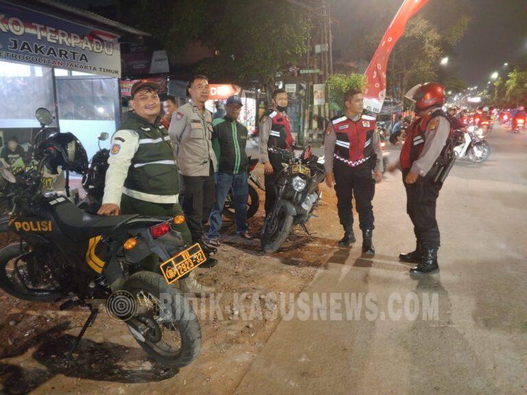 Respons Cepat Polsek Jatinegara Bubarkan Tawuran di Jembatan Serong, Polisi Lanjutkan Penjagaan hingga Situasi Kondusif