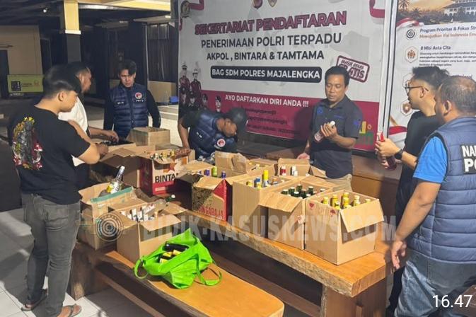 Tekan Peredaran Miras, Sat Res Narkoba Polres Majalengka Sita Puluhan Botol di Jatiwangi