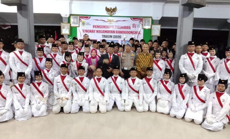 70 Pelajar Dikukuhkan Jadi Paskibra Kecamatan Randudongkal, Siap Kibarkan Merah Putih di HUT RI ke-81