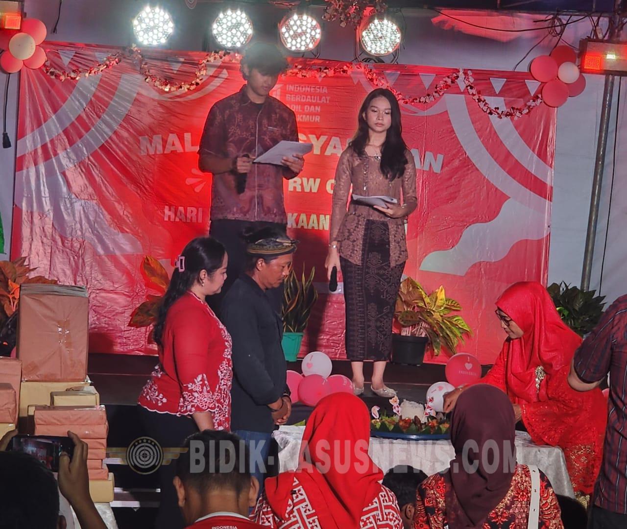 Malam Tasyakuran HUT ke-81 RI di Griya Asri Taman Mini, RT 03 RW 023 Pererat Silaturahmi dan Guyub Warga