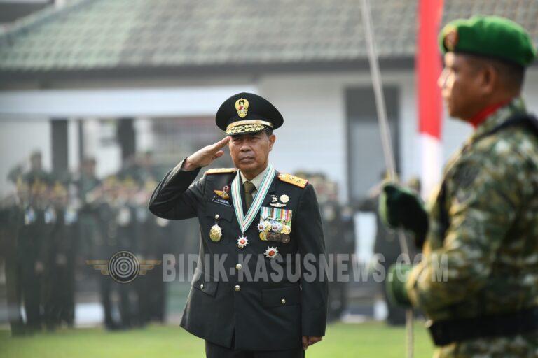 Pusterad Gelar Upacara Peringatan Hari Ulang Tahun ke-81 Kemerdekaan RI