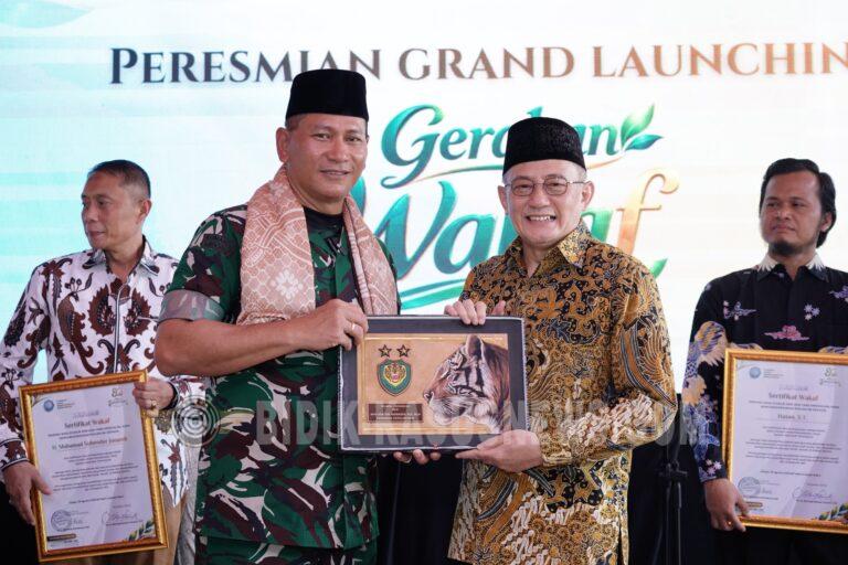 Pangdam III/Siliwangi Kunjungi Tanwiriyyah Cianjur, Tekankan Peran Santri dalam Menjaga Persatuan dan Kemajuan Bangsa