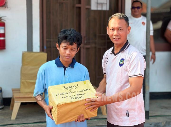 Semarak Kemerdekaan, Rutan Jepara Bagikan Hadiah Lomba 17-an kepada Warga Binaan