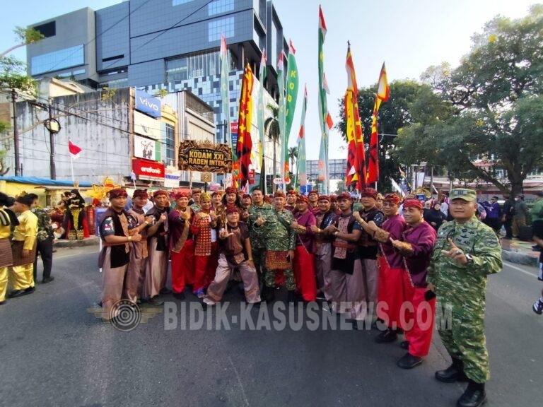 KODIM 0410/KBL TURUT MERIAHKAN KARNAVAL TAPIS FESTIVAL KRAKATAU XXXV TAHUN 2026