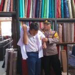 Kapolsek Surade Bantu Lengkapi Peralatan Sekolah Anak Asuh, Wujud Kepedulian Polri terhadap Pendidikan