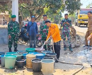 Sinergi Kodim 0614/Kota Cirebon, PDAM dan BPBD Salurkan Air Bersih untuk Warga Kopi Luhur