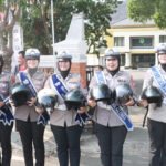 Sosialisasi Tertib Lalu Lintas, Kapolres Majalengka Bagikan 40 Helm Gratis di Alun-Alun