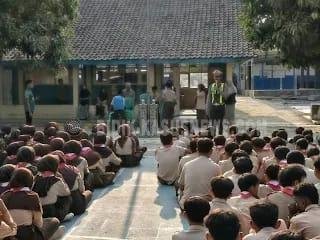 Cegah Bahaya Naik Omprengan dan Kenakalan Remaja, Satlantas Polres Majalengka Gelar Police Goes to School di SMPN 3 Jatiwangi