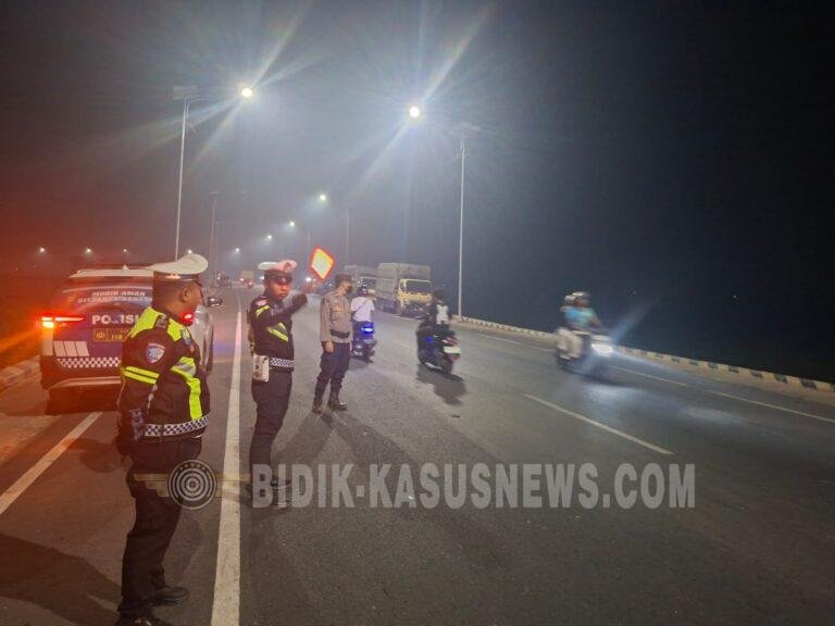 Satlantas Polres HSU Gencarkan Blue Light Patrol di Sejumlah Jalan Rawan Kecelakaan Amuntai
