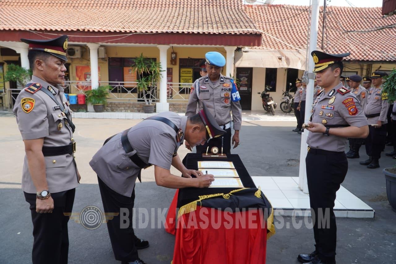Sertijab Kapolsek Lemahwungkuk dan Pelantikan Kapolsek Mundu Polres Cirebon Kota