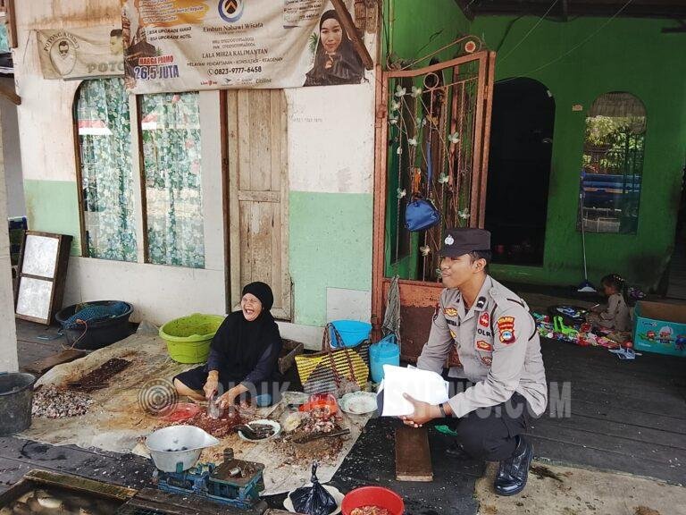 Cegah Karhutla Sejak Dini, Polsek Danau Panggang Sosialisasikan Maklumat Kapolda kepada Warga