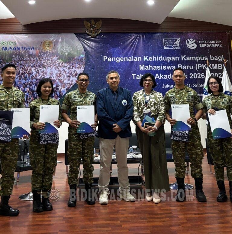 Personel Kodam III/Siliwangi Berikan Pembekalan Bela Negara dan Wawasan Kebangsaan kepada Mahasiswa Baru UNDIRA