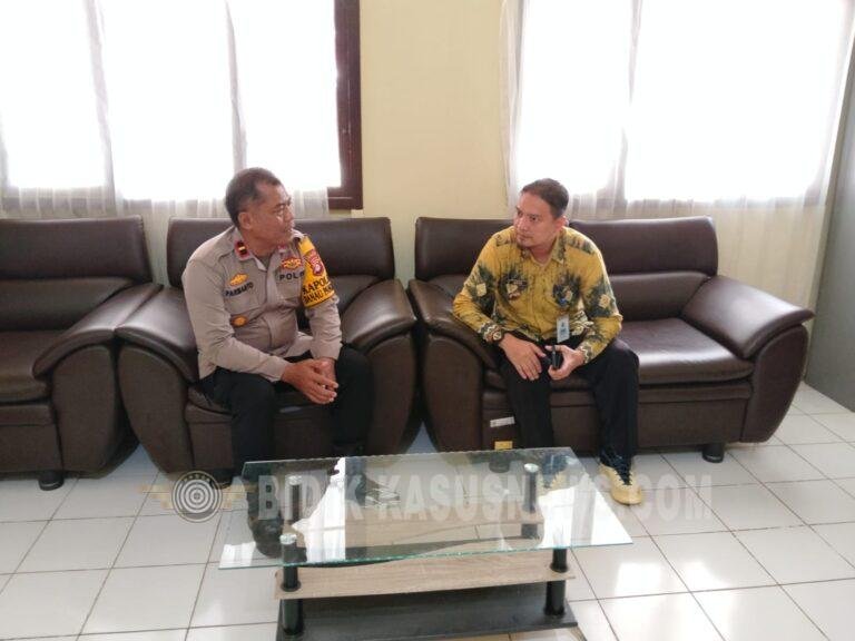 Perkuat Sinergi Lintas Sektor, Kapolsek Danau Panggang Sambangi Pemerintah Kecamatan