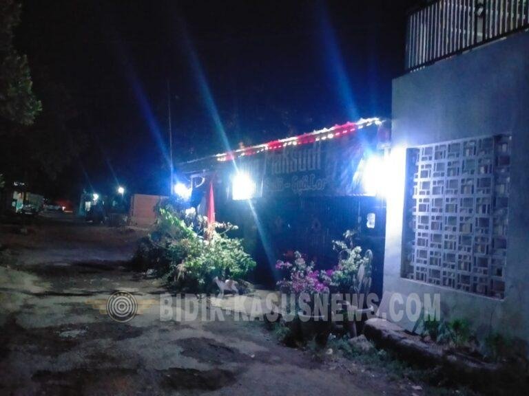 Rumah Bertingkat Bertuliskan Toko Maksudi Di Duga Jual Miras di Desa Gua Lor