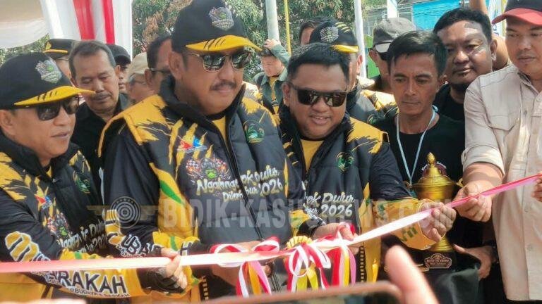 Buka Festival Bonsai, Bupati: Hobi yang Mendatangkan Cuan 