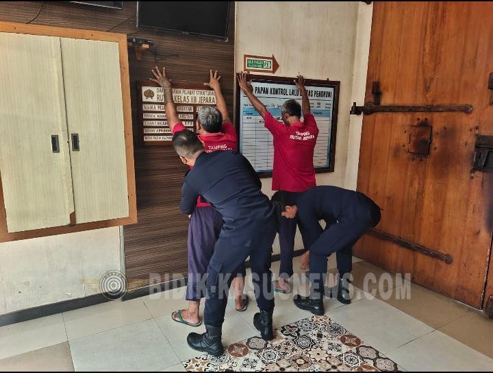 Cegah Gangguan Kamtib, Ka.KPR Rutan Jepara Turun Langsung Cek Kondisi Area