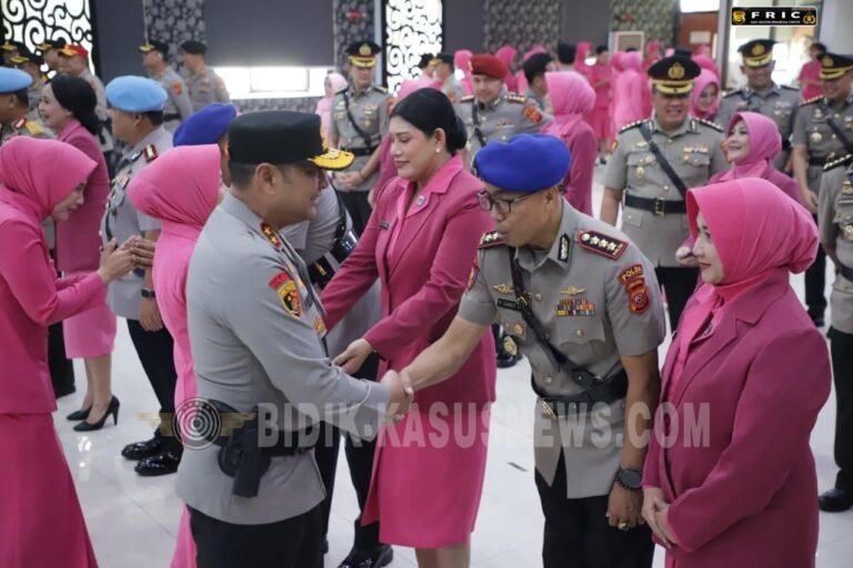 Sertijab Sejumlah Pejabat Polda Jabar, Kapolda Tekankan Penguatan Kinerja dan Pelayanan Masyarakat