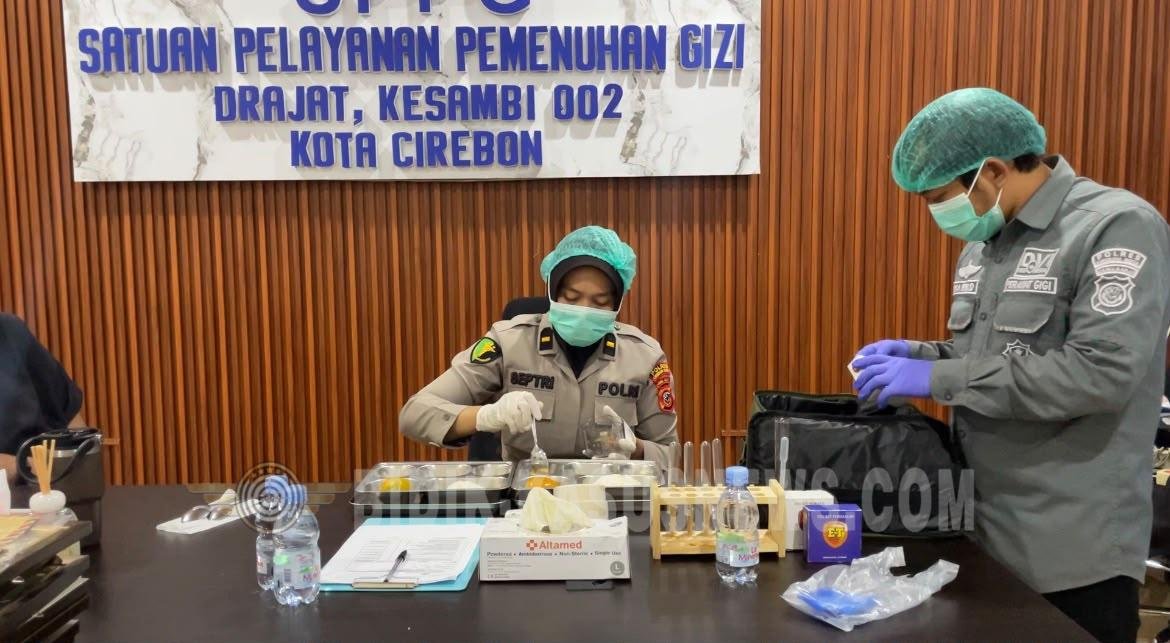 Sidokkes Polres Cirebon Kota Periksa Keamanan MBG di SPPG Drajat Kesambi 2