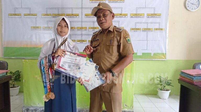 Siswi SMPN 1 Surade Ukir Prestasi Membanggakan Raih Juara 1 Pencak Silat Tingkat Nasional