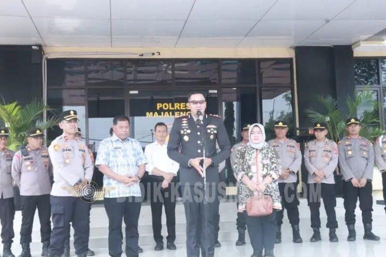 Gandeng Pemkab dan PDAM, Kapolres Majalengka Lepas 50 Tangki Air Bersih ke 8 Kecamatan Terdampak Kekeringan
