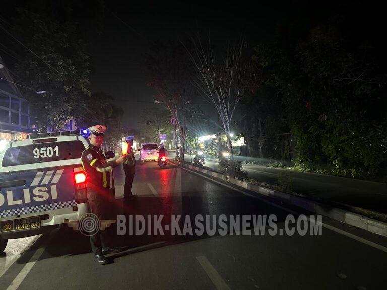 Patroli Malam Polres HSU Sasar Jalan Rawan Kecelakaan, Pengguna Strobo hingga Kendaraan ODOL Ditertibkan