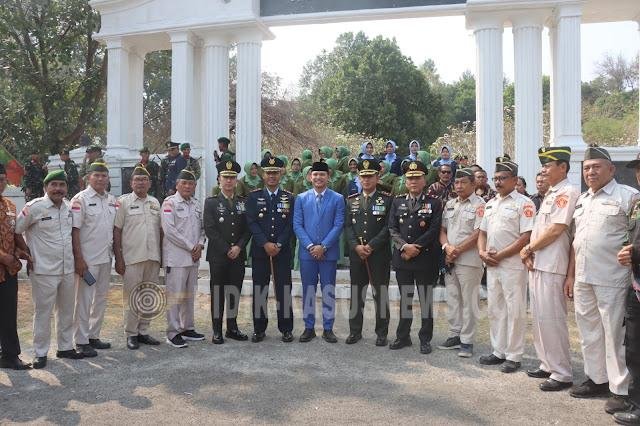 HUT TNI ke-81, Polres Majalengka Hadiri Upacara Ziarah Nasional di TMP Sawala Kadipaten